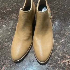 Dr Scholl’s heeled boots